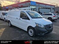 2018 Mercedes-Benz Metris 135 WB Cargo Van Bellevue - Image 2