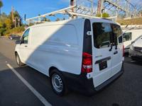2017 Mercedes-Benz Metris 126 WB Cargo Van Bellevue - Image 6