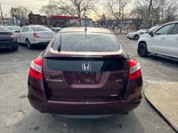 2012 Honda Crosstour EX-L V-6 4WD w/ Navigation Camden, NJ - Image 4