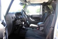 2017 Jeep Wrangler Unlimited Sahara 4x4 4dr SUV + GQ Motorsports - Image 10