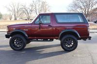 1993 Ford Bronco 4x4 4WD XLT SUV Victory Motors of Colorado - Image 10