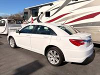 2013 Chrysler 200 Salem or - Image 4