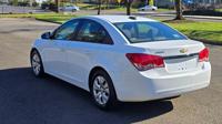 2015 Chevy Cruz LS Sedan LOW MILES!!! Salem, OR - Image 5