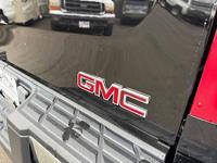 2007 GMC Sierra 1500 SLT 4dr Crew Cab 4WD 5.8 ft. SB (6215 SE 82 AVE P - Image 10