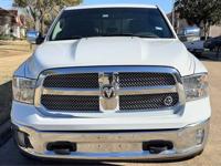 2018 Dodge ram 1500 clean title No accidents Houston Tx - Image 5