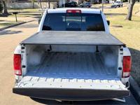 2018 Dodge ram 1500 clean title No accidents Houston Tx - Image 6