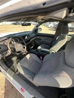 2014 Toyota tacoma - Image 8