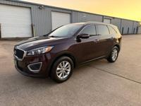2016 Kia Sorento LX Humble area - Image 4