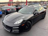 2016 PORSCHE PANAMERA 4 EDITION / LOADED MODEL / ALL WHEEL DRIVE FEASTERVILLE - Image 3