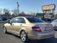 2010 MERCEDES BENZ C300 AWD VERY CLEAN RUNS STRONG WARRANTY FEASTERVILLE - Image 5