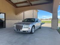 2005 Chrysler 300 Touring Automatic Good Condition Houston - Image 2