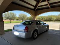 2005 Chrysler 300 Touring Automatic Good Condition Houston - Image 5