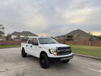 2010 Ford F-150 XLT Crew Cab Automatic good condition Houston - Image 3