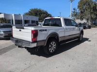 2021 Ford Super Duty F-250 SRW LARIAT 4x4 4WD F250 Truck Crew cab AUTO Call (904) 329-7804 to confirm availability - February 13th - Image 6