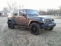 2017 4 Door Jeep Wrangler Unlimited 4x4 71000 mi Henryetta - Image 5
