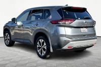 2021 Nissan Rogue SV SUV Est. payment OAC† - Image 5