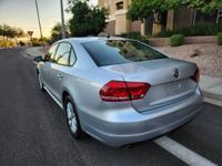 2012 Volkswagen Passat SE 2.5L I5 LOW MILES 101k mile Phoenix - Image 10