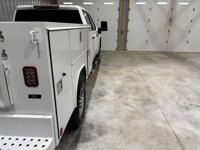 2022 Chevrolet Silverado 2500 2wd Crew Cab Utility Bed 91k Miles Mid TN - Image 9