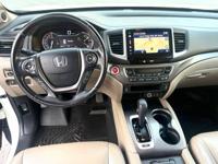 2016 Honda pilot Touring AWD Navigation 7 seats Leather Sunroof Lawrenceville - Image 3