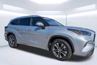 2021 Toyota Highlander XLE ** ( 3RD ROW SEATING) ** Sunroof Camera Jacksonville - Image 2