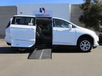 ///WHEELCHAIR ACCESSIBLE 2018 CHRYSLER PACIFICA IN FLOOR CONVERSION/// KEARNY MESA - Image 3