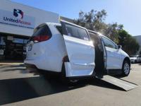 ///WHEELCHAIR ACCESSIBLE 2018 CHRYSLER PACIFICA IN FLOOR CONVERSION/// KEARNY MESA - Image 4