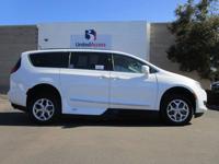 ///WHEELCHAIR ACCESSIBLE 2018 CHRYSLER PACIFICA IN FLOOR CONVERSION/// KEARNY MESA - Image 6