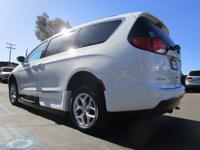 ///WHEELCHAIR ACCESSIBLE 2018 CHRYSLER PACIFICA IN FLOOR CONVERSION/// KEARNY MESA - Image 9