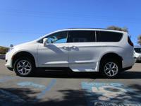 ///WHEELCHAIR ACCESSIBLE 2018 CHRYSLER PACIFICA IN FLOOR CONVERSION/// KEARNY MESA - Image 10