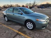 2010 Toyota Camry Autotrader Private Seller - Image 6