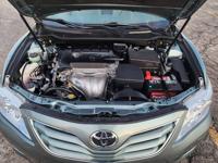 2010 Toyota Camry Autotrader Private Seller - Image 9