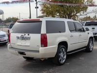 2007 Cadillac Escalade ESV AWD 4dr _Cadillac_ _Escalade ESV_ _Sedan_ - Image 9