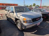 2001 GMC Yukon XL 4dr 1500 SLT _GMC_ _Yukon XL_ _Sedan_ - Image 5