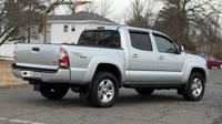 2005 Toyota Tacoma V6 4dr Double Cab 4WD SB East Brunswick, NJ - Image 5