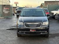 2016 Chrysler Town & Country Touring - WHEELCHAIR VAN / HAND CONTROLS! Wheelchair Van In Beaverton - Image 5