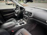 2017 Jeep Grand Cherokee 1-Owner All New Summit Sport Utility Snohomish - Image 3