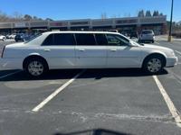 2007 Cadillac DTS 6 Door Limo 35,301 Actual Miles Cold AC INCREDABLE ! Hiram - Image 7