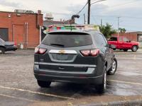 2014 CHEVY TRAVERSE - 3RD ROW SEATING + BACKUP CAMERA!!! Nashville - Image 7