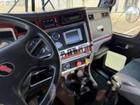 2007 *Kenworth* *T800* *Day* Cab Kenworth T800 - Image 10