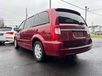 2014 Chrysler Town and Country Touring 4dr Mini Van Integrity Auto LLC - Image 5