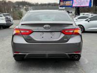2018 Toyota Camry SE 4dr Sedan CRYSTAL AUTO SALES ~ NASHVILLE - Image 7