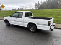 1992 Mazda B2600i SE-5 2DR Pickup 5 Speed Manual 2WD Truck Salem - Image 5