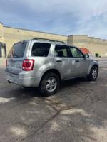 2010 FORD ESCAPE XLT — ON SALE!!! Aurora - Image 6