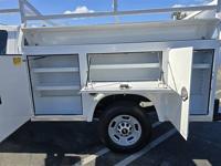 2019 Chevrolet 2500 Utility 6.0L Gas, 8ft Royal bed! north san diego county - Image 5