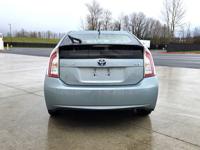 2013 Toyota Prius Hybrid Excellent cond. 115k miles. Portland - Image 7