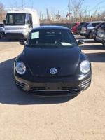 2019 Volkswagen Beetle SE Houston - Image 3