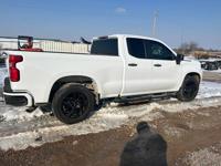2022 Chevrolet Silverado 1500 Double Cab Short Bed S Manning Rd El Reno, Ok / N.E.Corner of I-40 & Manning - Image 9