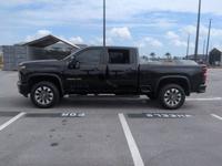 2022 Chevrolet Silverado 2500HD Custom Chevy Truck Crew cab AUTONATION Call (386) 603-6783 to confirm availability - February 19th - Image 4