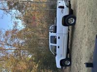 2004 Chevrolet Silverado 2500HD Autotrader Private Seller - Image 2