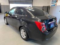 2013 CHEVROLET SONIC LT - 40,000 ONE OWNER MILES - BLACK PHOENIX - Image 5